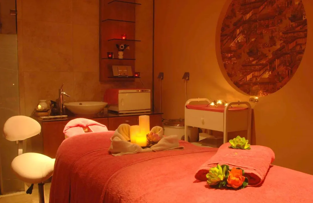 The Palms Beach Hotel & Spa-1